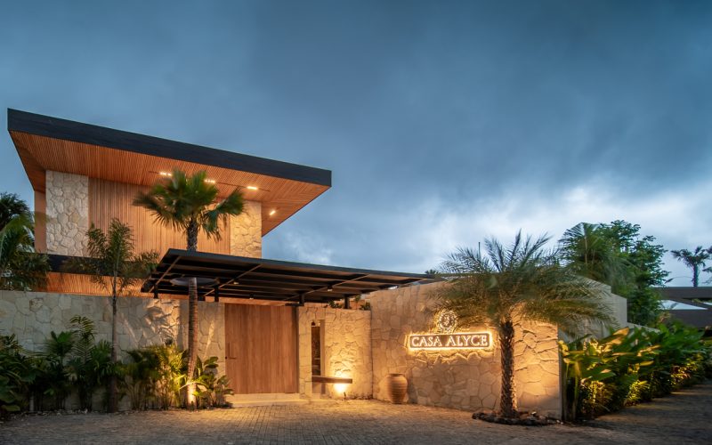 Rumah Semilir: A Villa That Embraces Nature in Cemagi, Bali